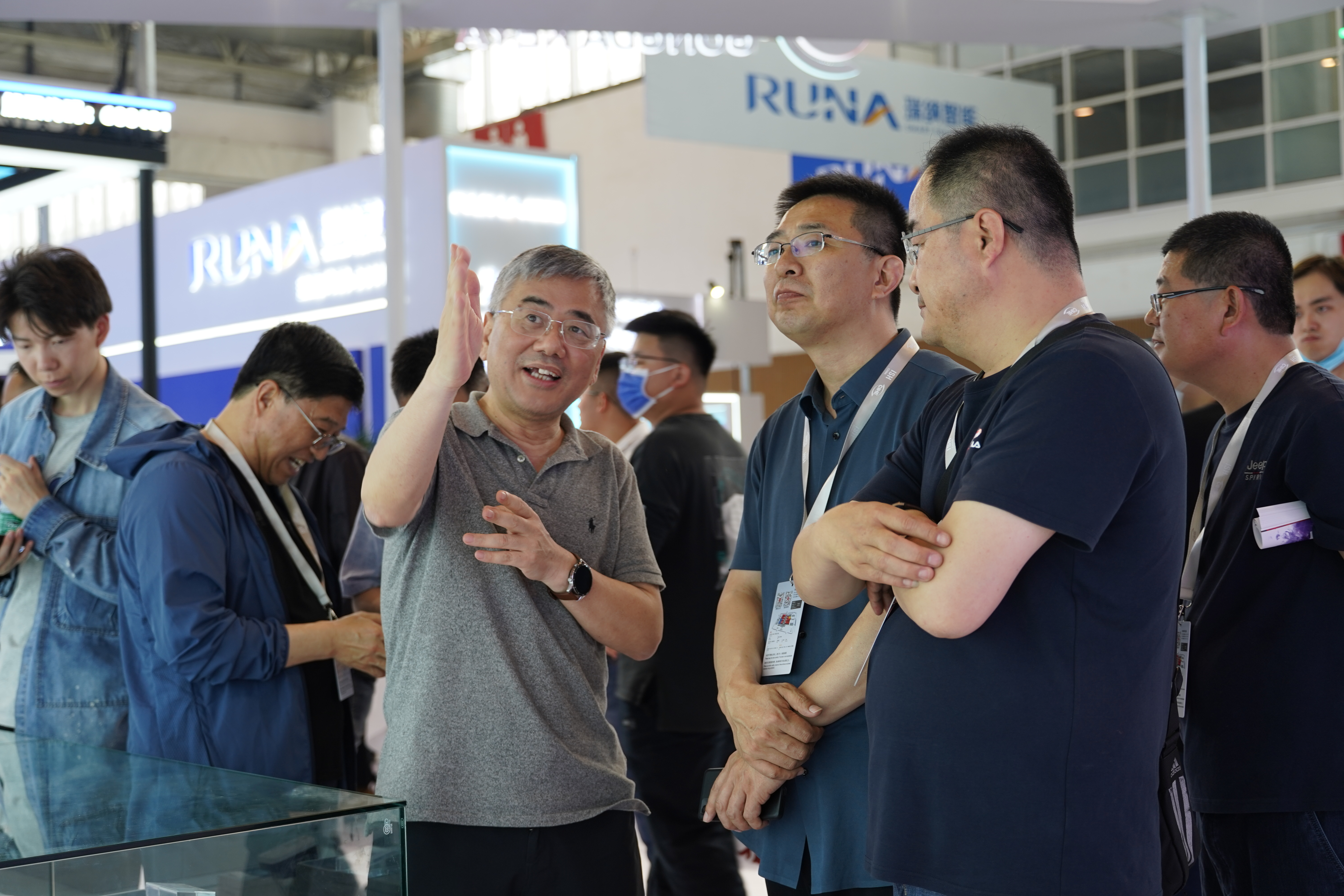 �й�����չʢ��Ļ����ʱ�ٷ�����չλ�ֳ��𱬣�(ͼ4)